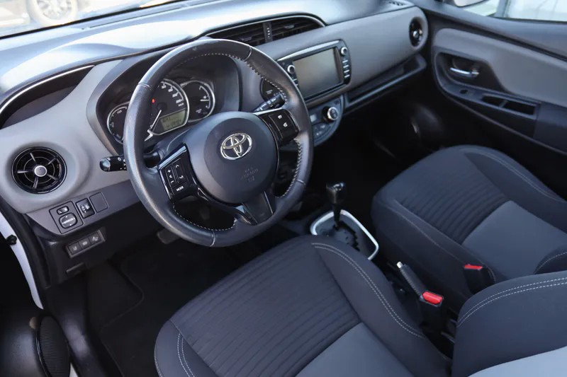 toyota-yaris-2019-hibrido-a-gasolina-1497cc