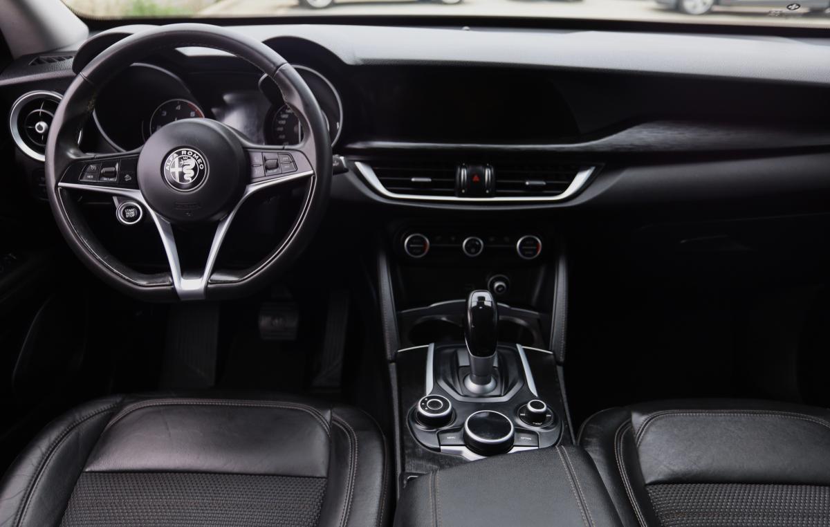 alfa-romeo-stelvio-2018-diesel-2143cc