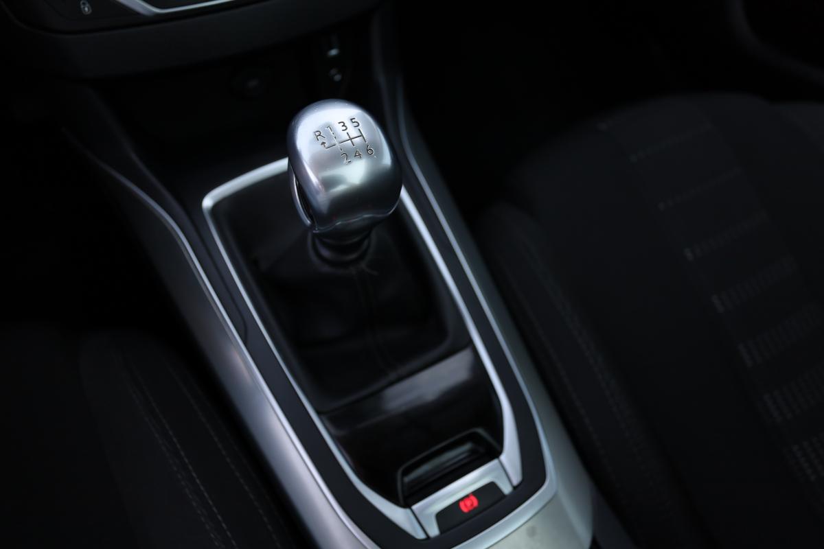 peugeot-308-2016-diesel-1560cc
