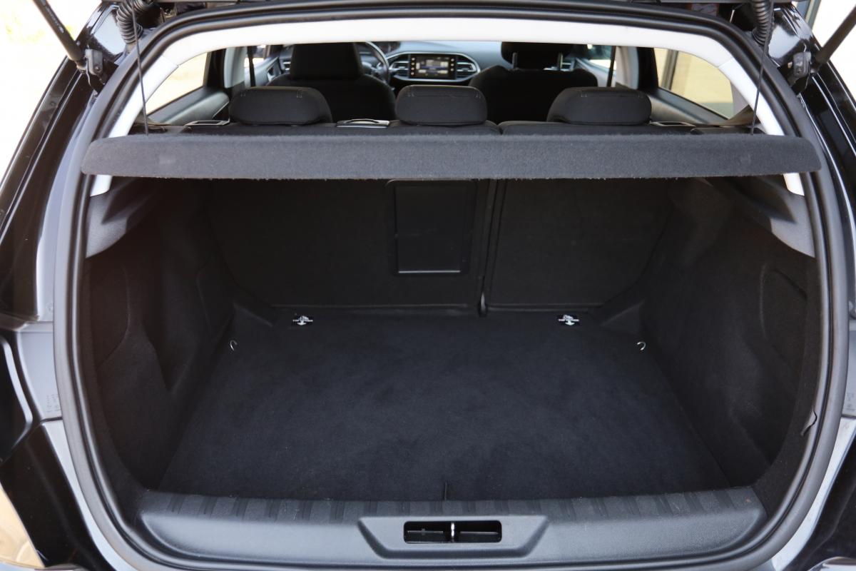 peugeot-308-2016-diesel-1560cc