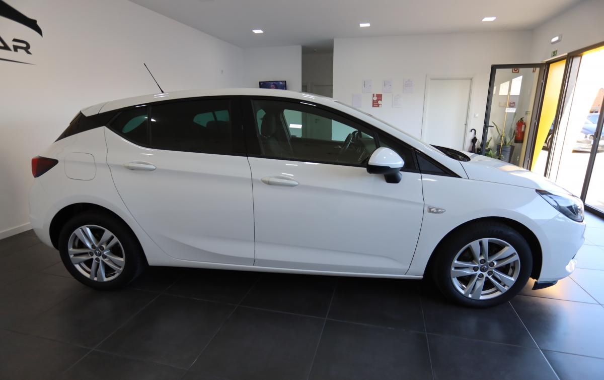 opel-astra-2020-diesel-1496cc