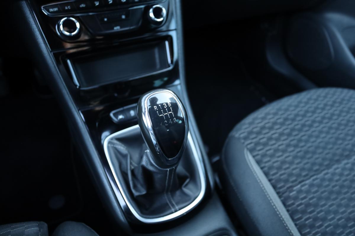 opel-astra-2020-diesel-1496cc