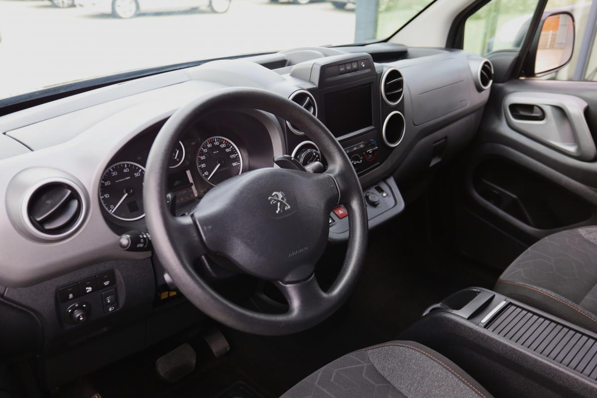 peugeot-partner-2018-diesel-1560cc