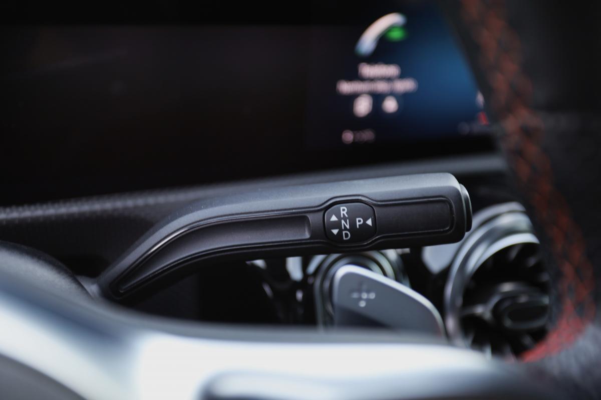 mercedes-benz-classe-a-2022-hibrido-a-gasolina-1332cc