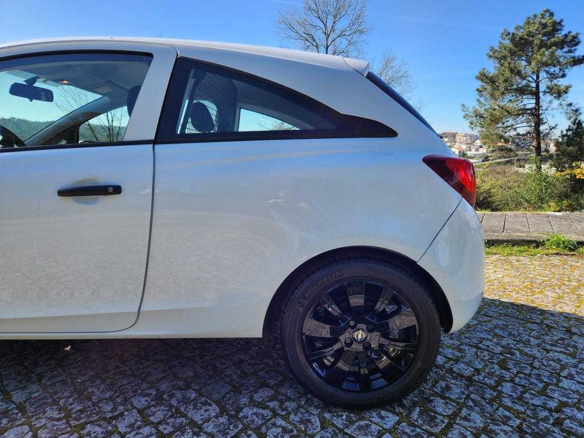opel-corsa-2017-diesel-1248cc