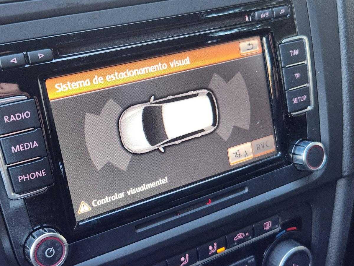 volkswagen-golf-2011-gasolina-1984cc