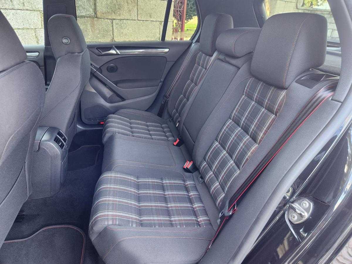 volkswagen-golf-2011-gasolina-1984cc