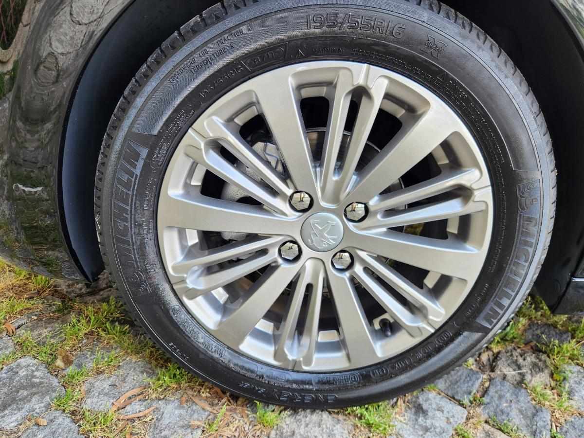 peugeot-208-2019-diesel-1499cc