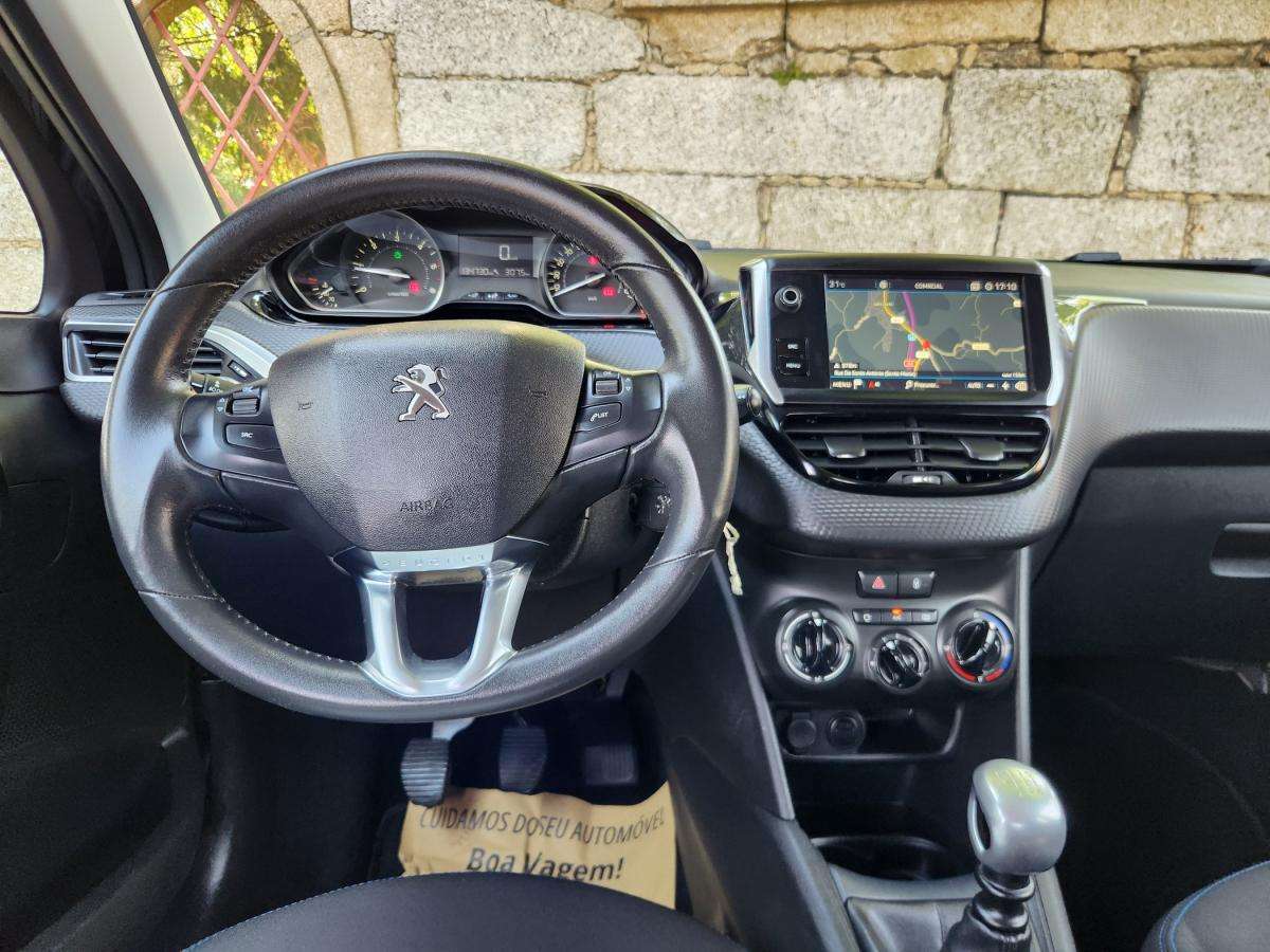peugeot-208-2019-diesel-1499cc