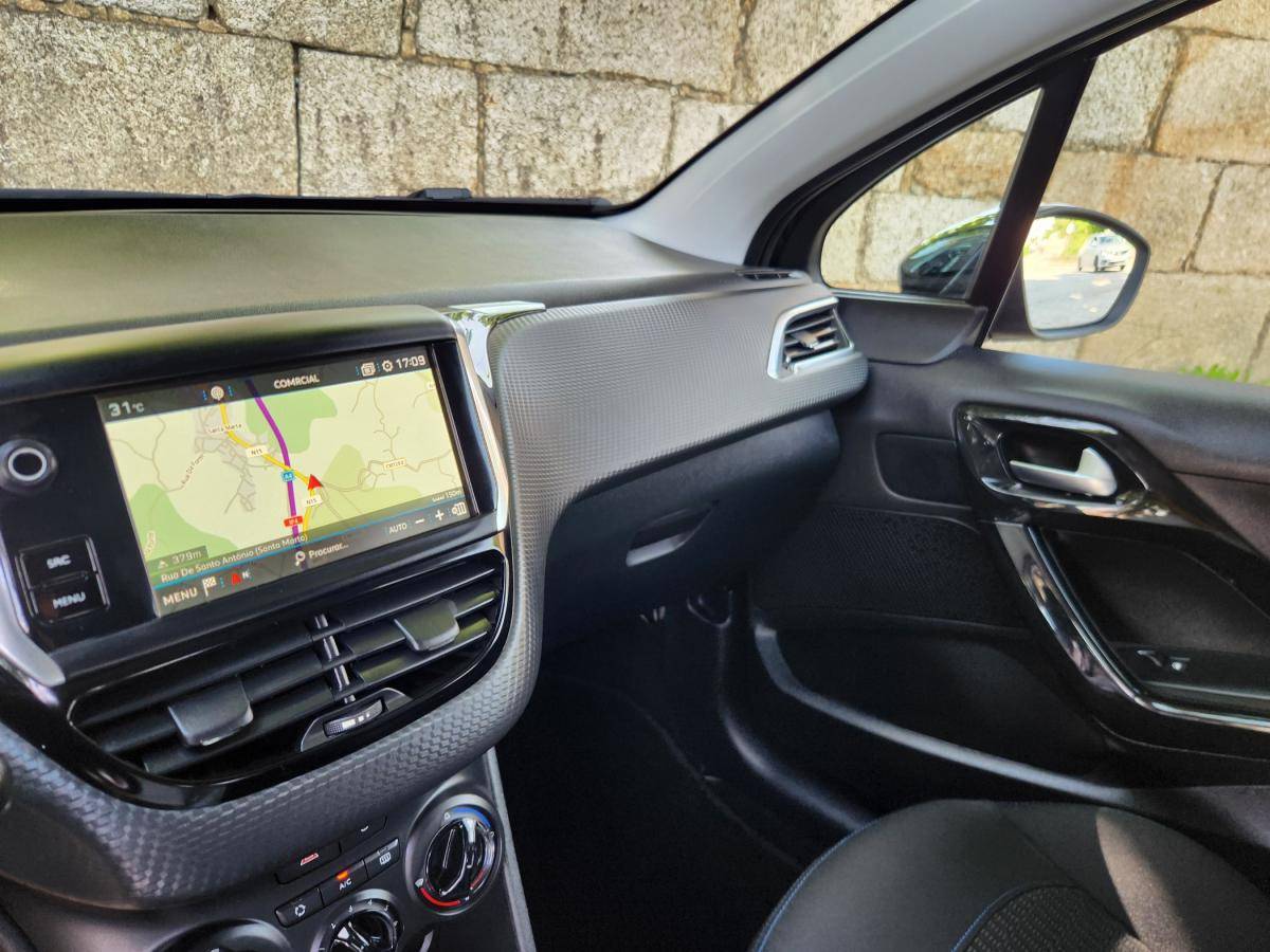 peugeot-208-2019-diesel-1499cc