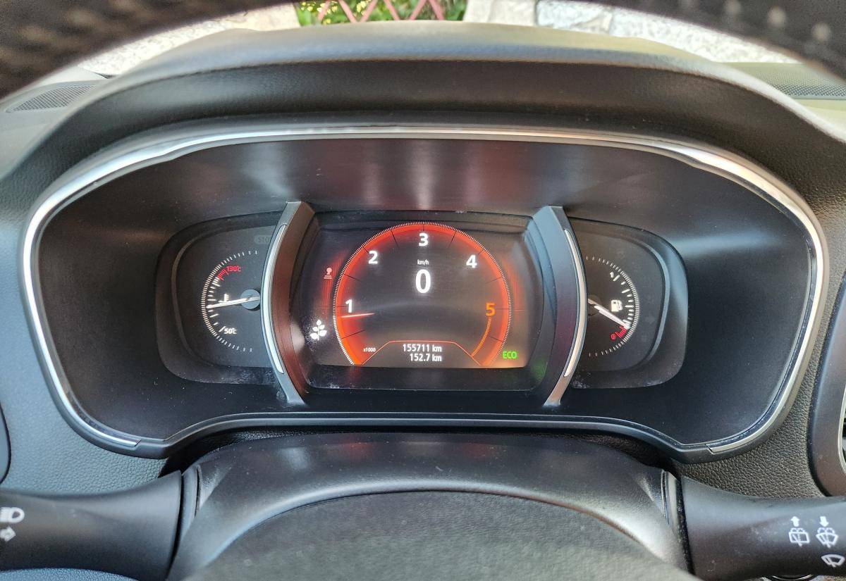 renault-megane-sport-tourer-2019-diesel-1461cc