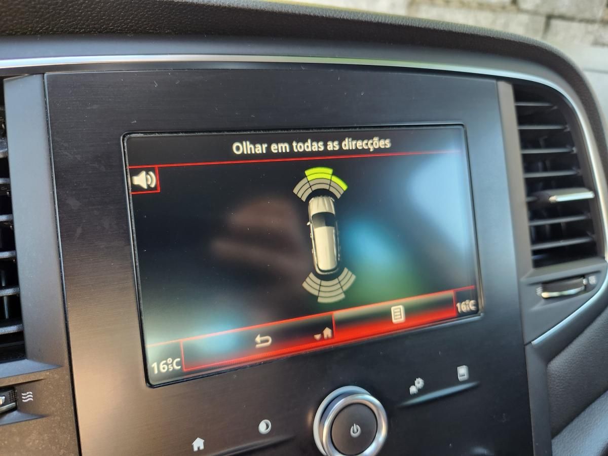 renault-megane-sport-tourer-2019-diesel-1461cc