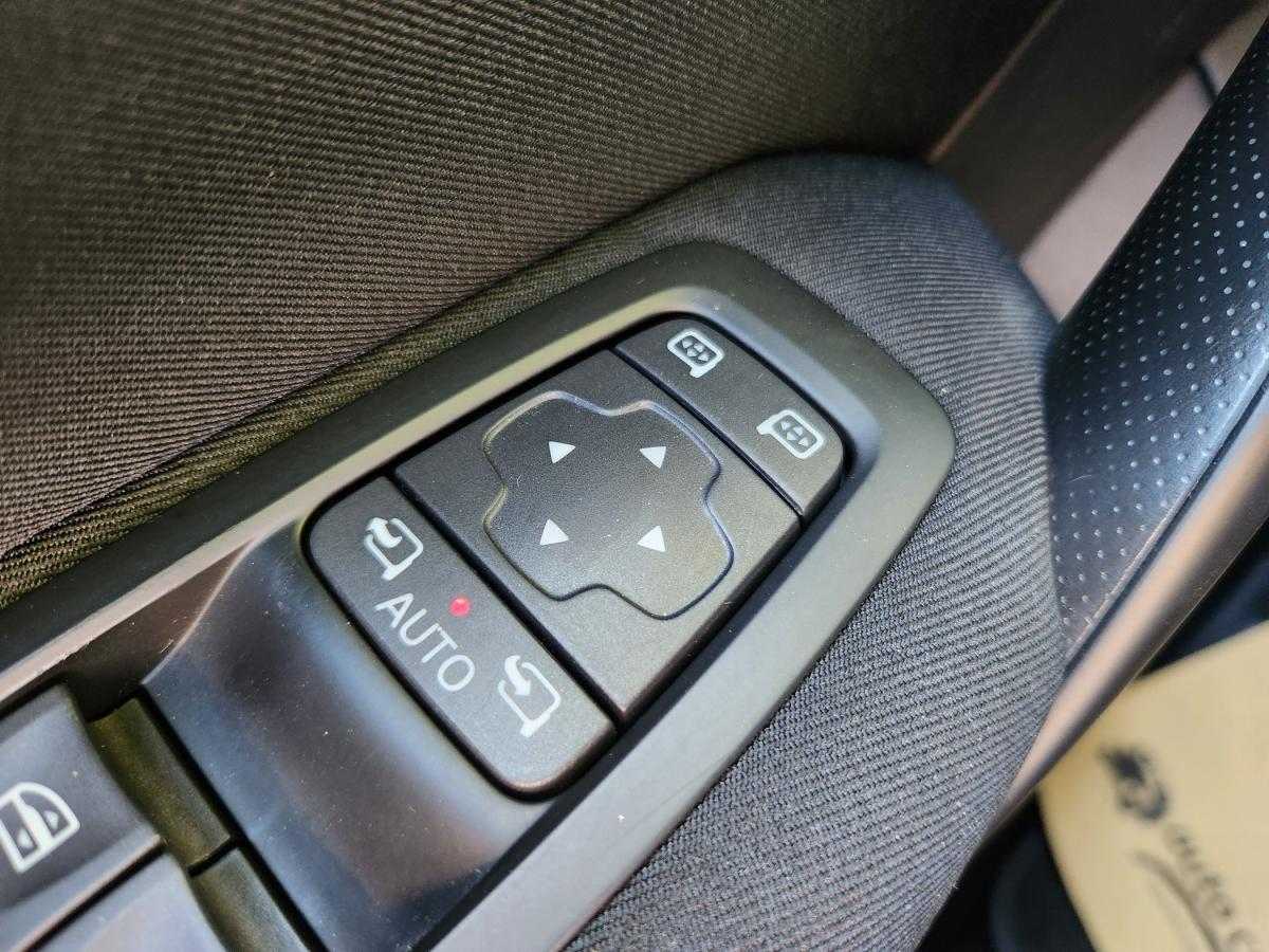 renault-megane-sport-tourer-2019-diesel-1461cc