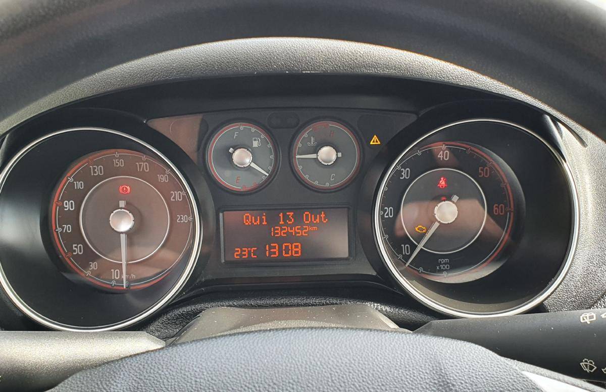 fiat-punto-2015-diesel-1248cc