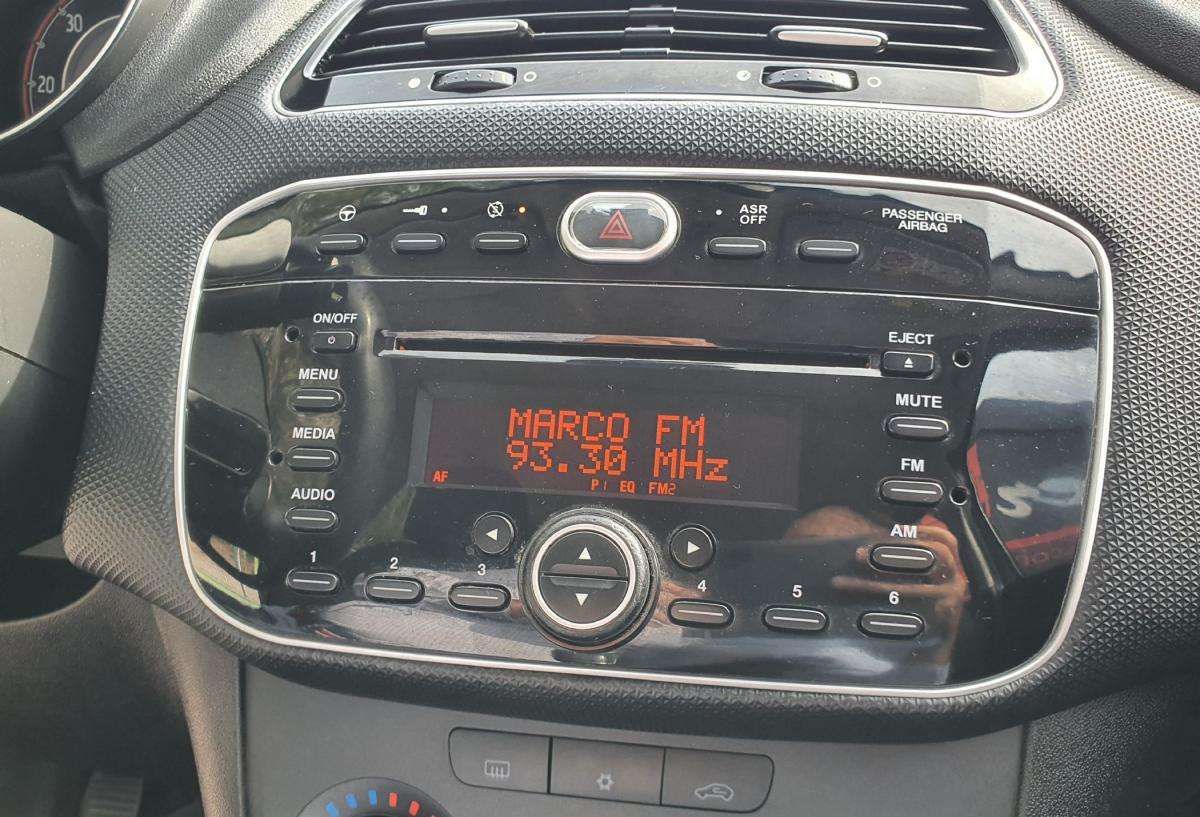 fiat-punto-2015-diesel-1248cc