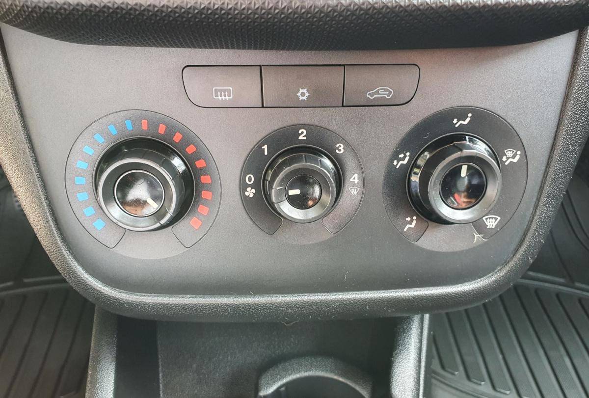 fiat-punto-2015-diesel-1248cc