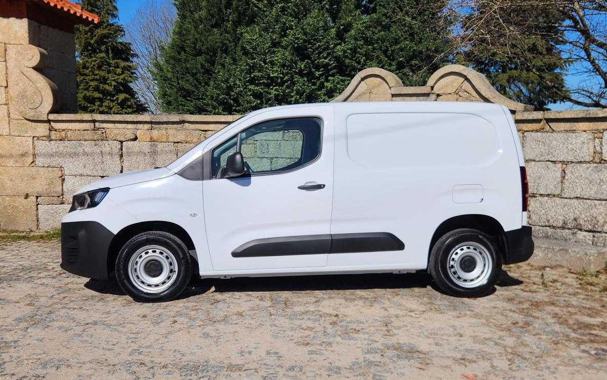 peugeot-partner-2022-diesel-1499cc