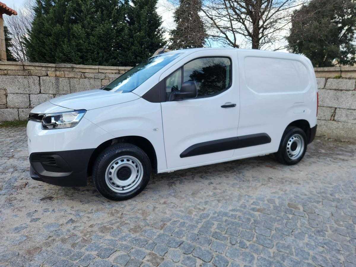 toyota-proace-2022-diesel-1499cc