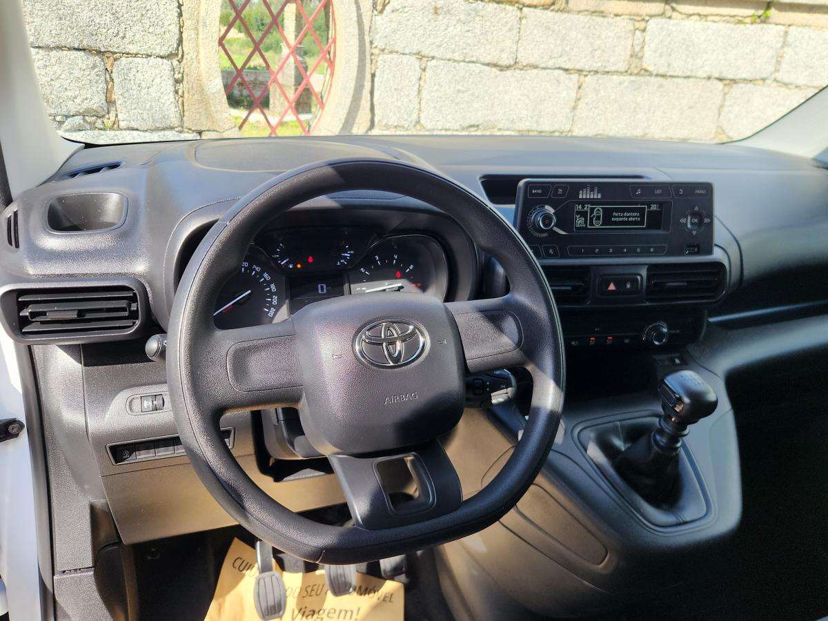 toyota-proace-2022-diesel-1499cc