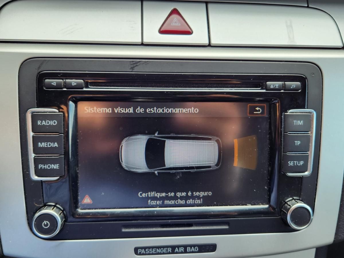 volkswagen-passat-variant-2009-diesel-1598cc