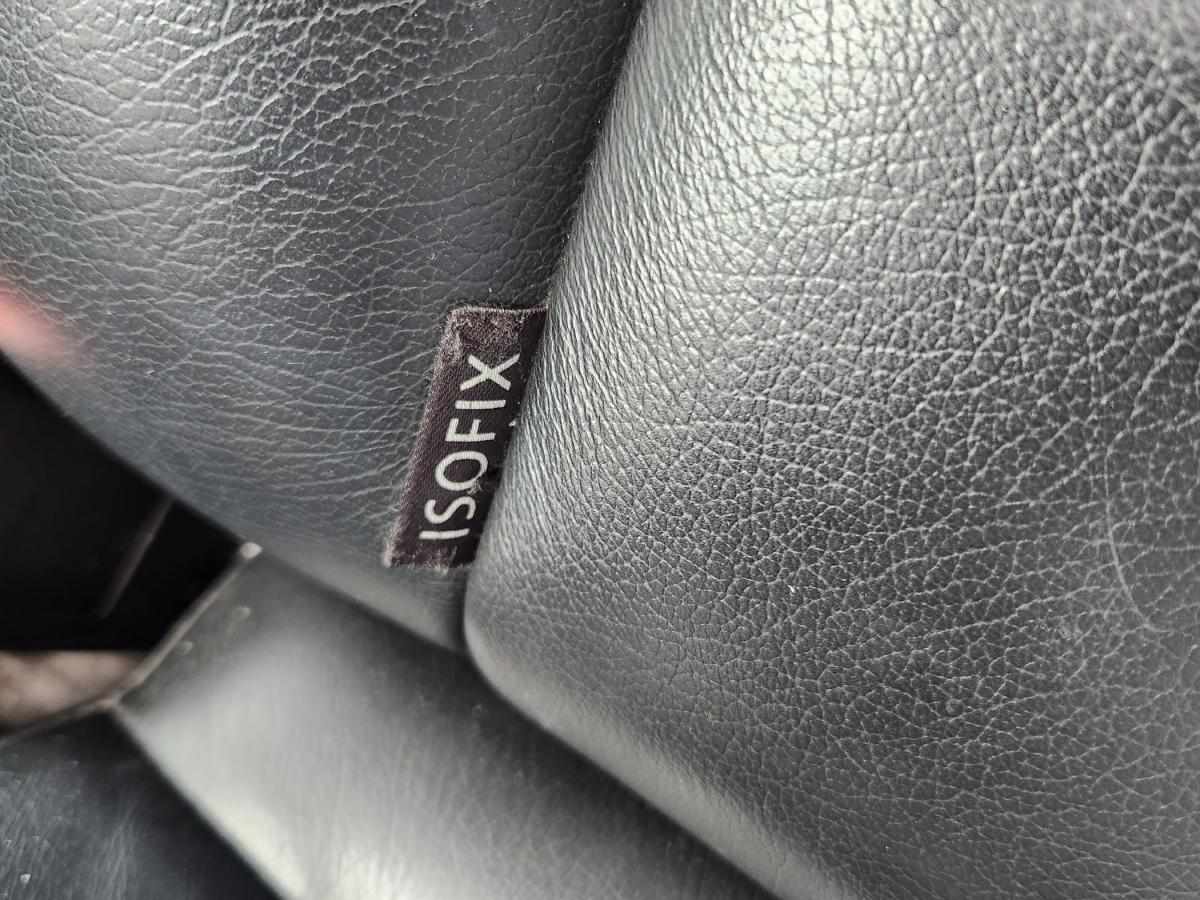 volkswagen-passat-variant-2009-diesel-1598cc