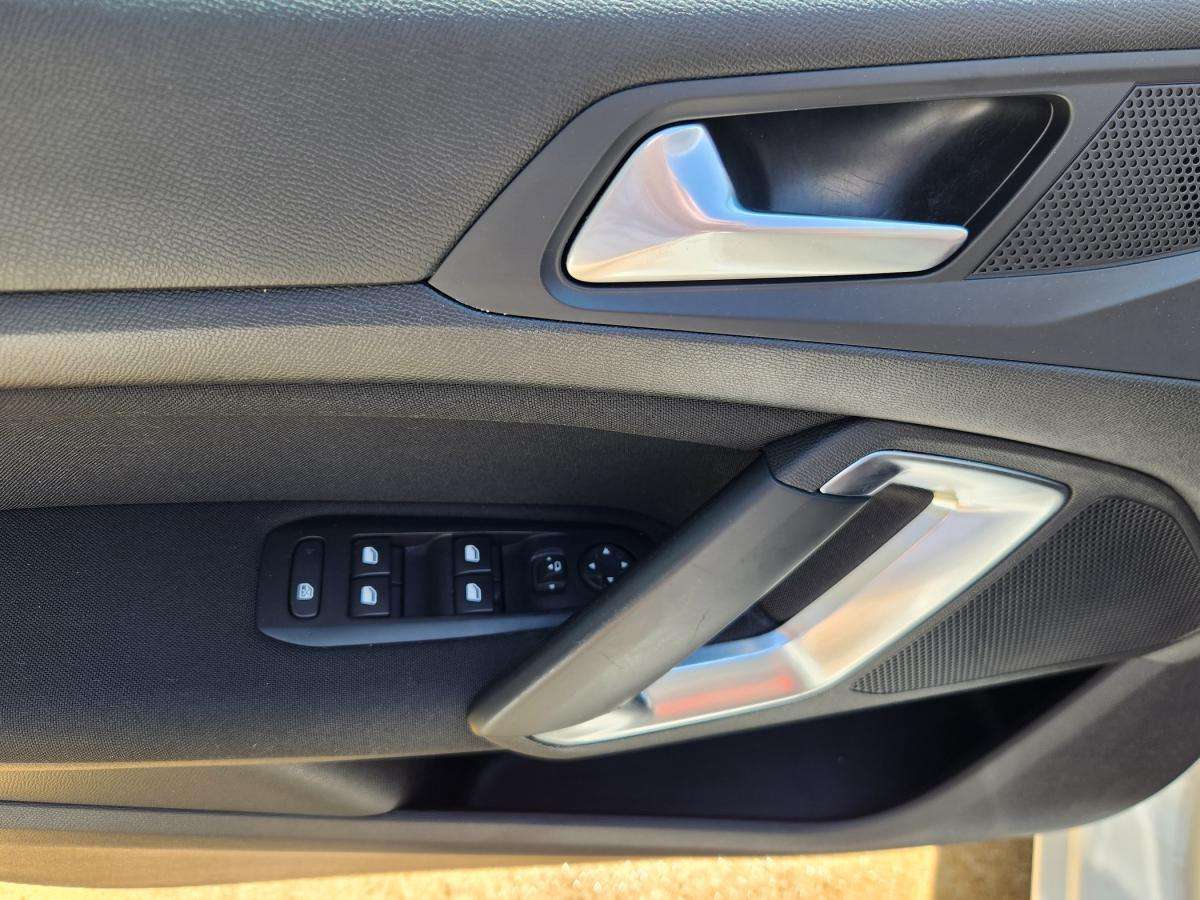 peugeot-308-2016-diesel-1560cc