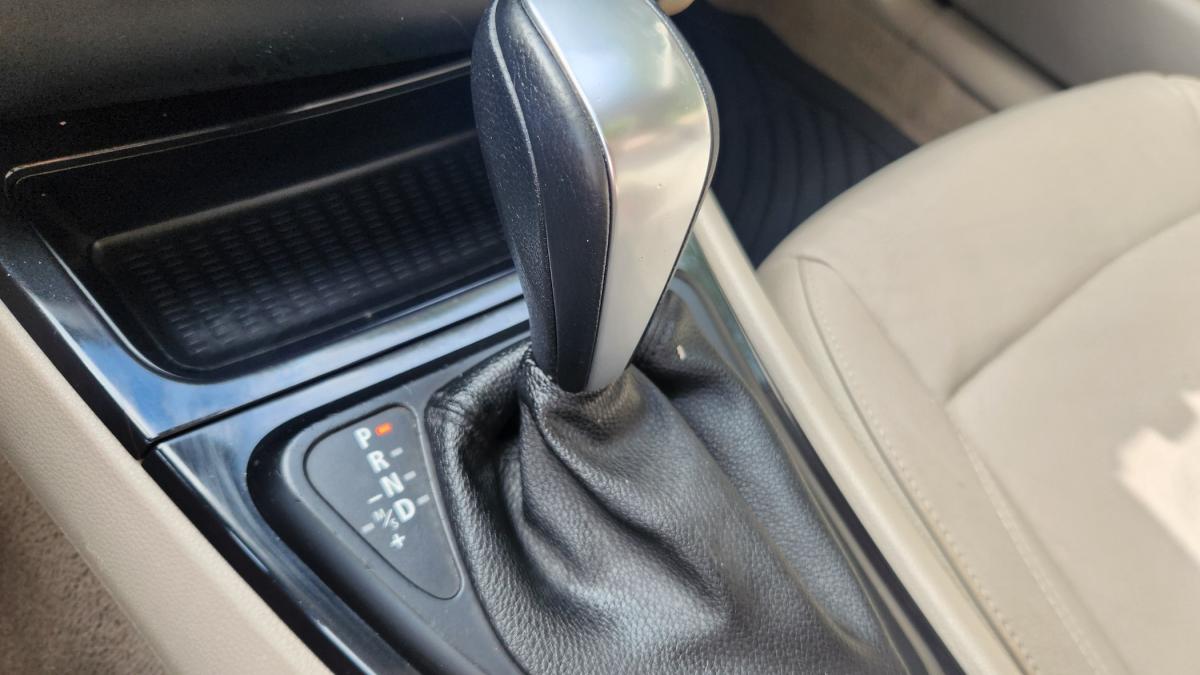 bmw-serie-1-2010-diesel-1995cc