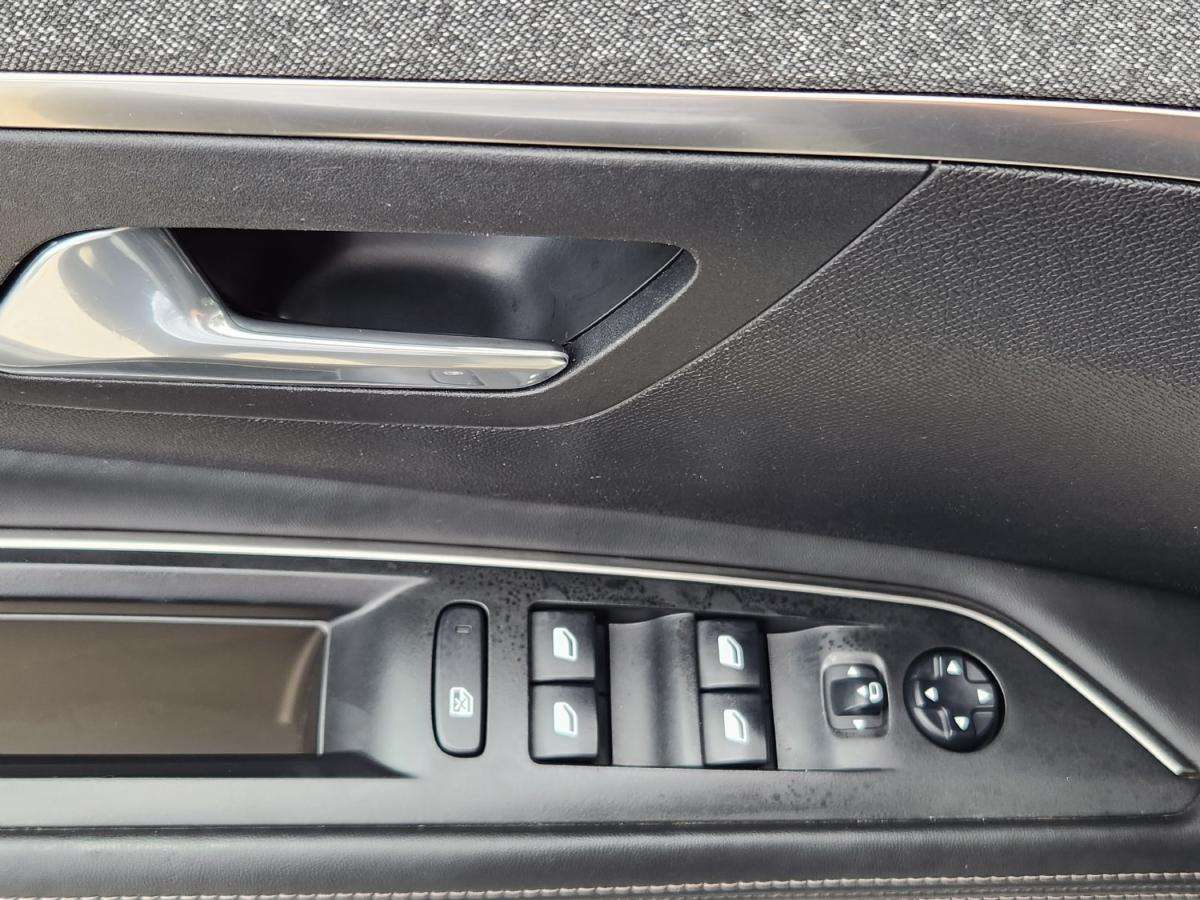 peugeot-3008-2017-diesel-1560cc