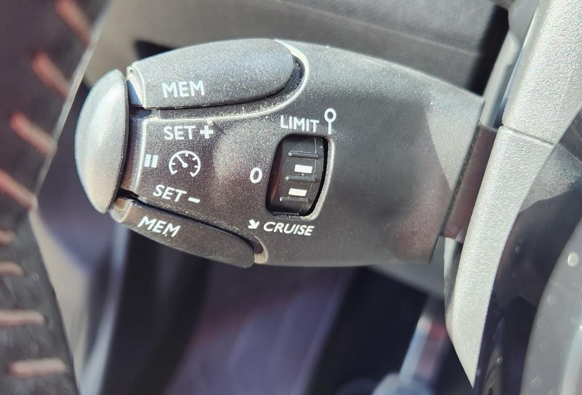 peugeot-3008-2019-diesel-1499cc