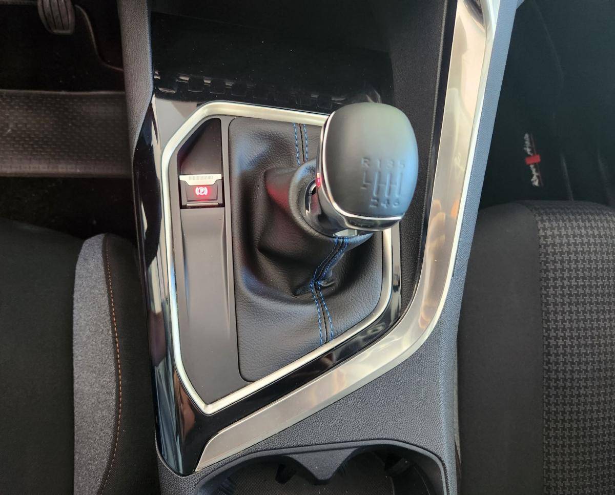 peugeot-3008-2019-diesel-1499cc