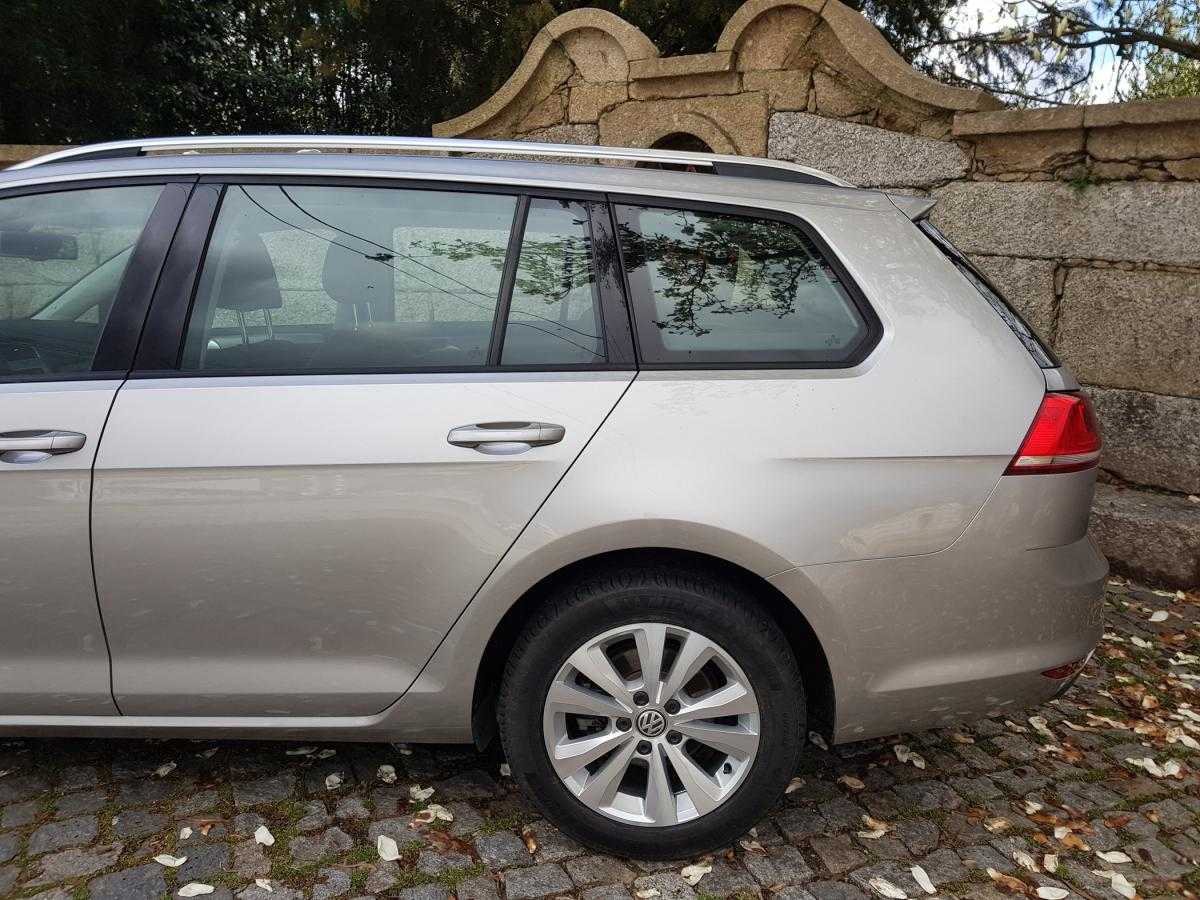 volkswagen-golf-variant-2014-diesel-1968cc