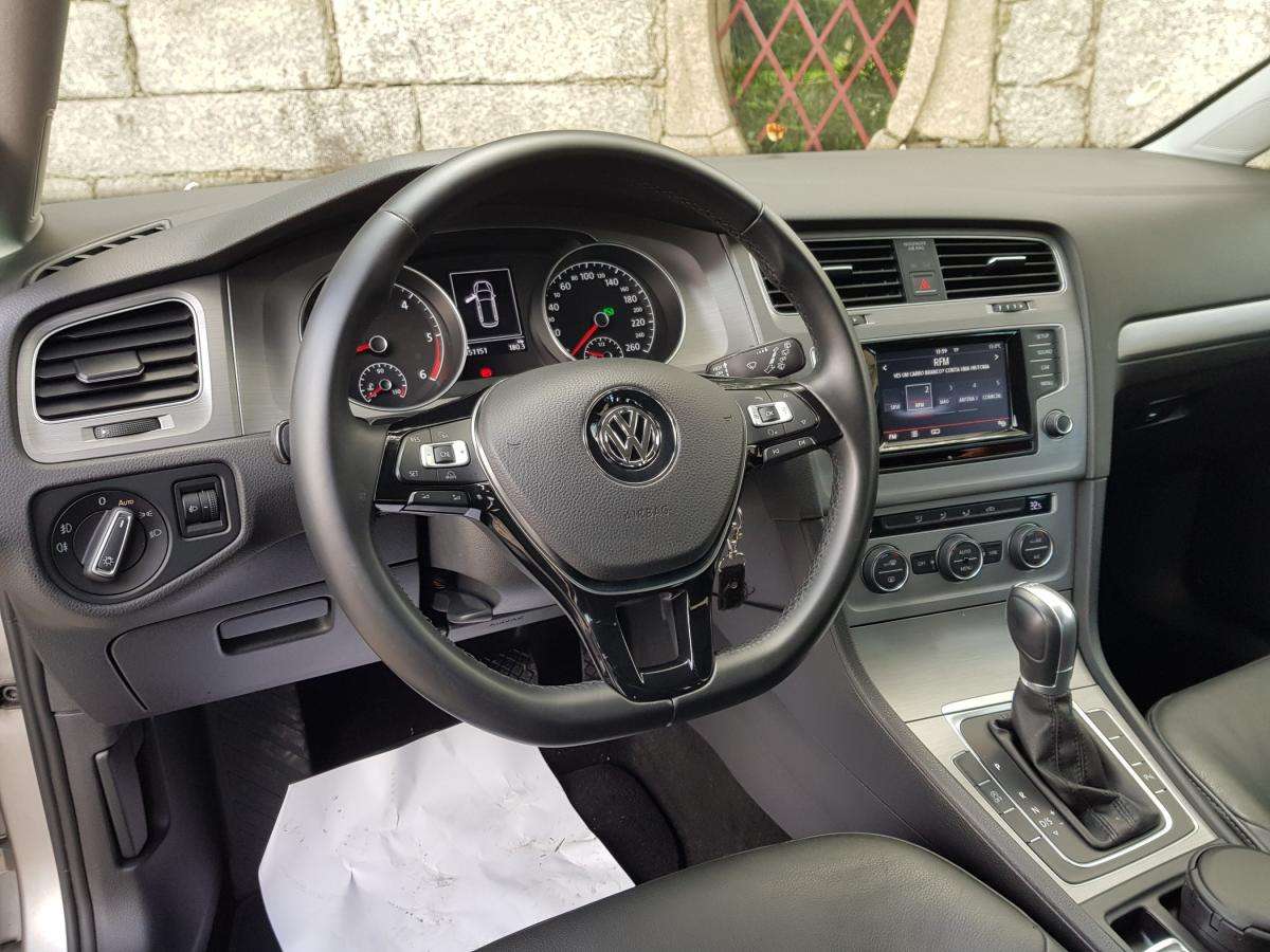 volkswagen-golf-variant-2014-diesel-1968cc