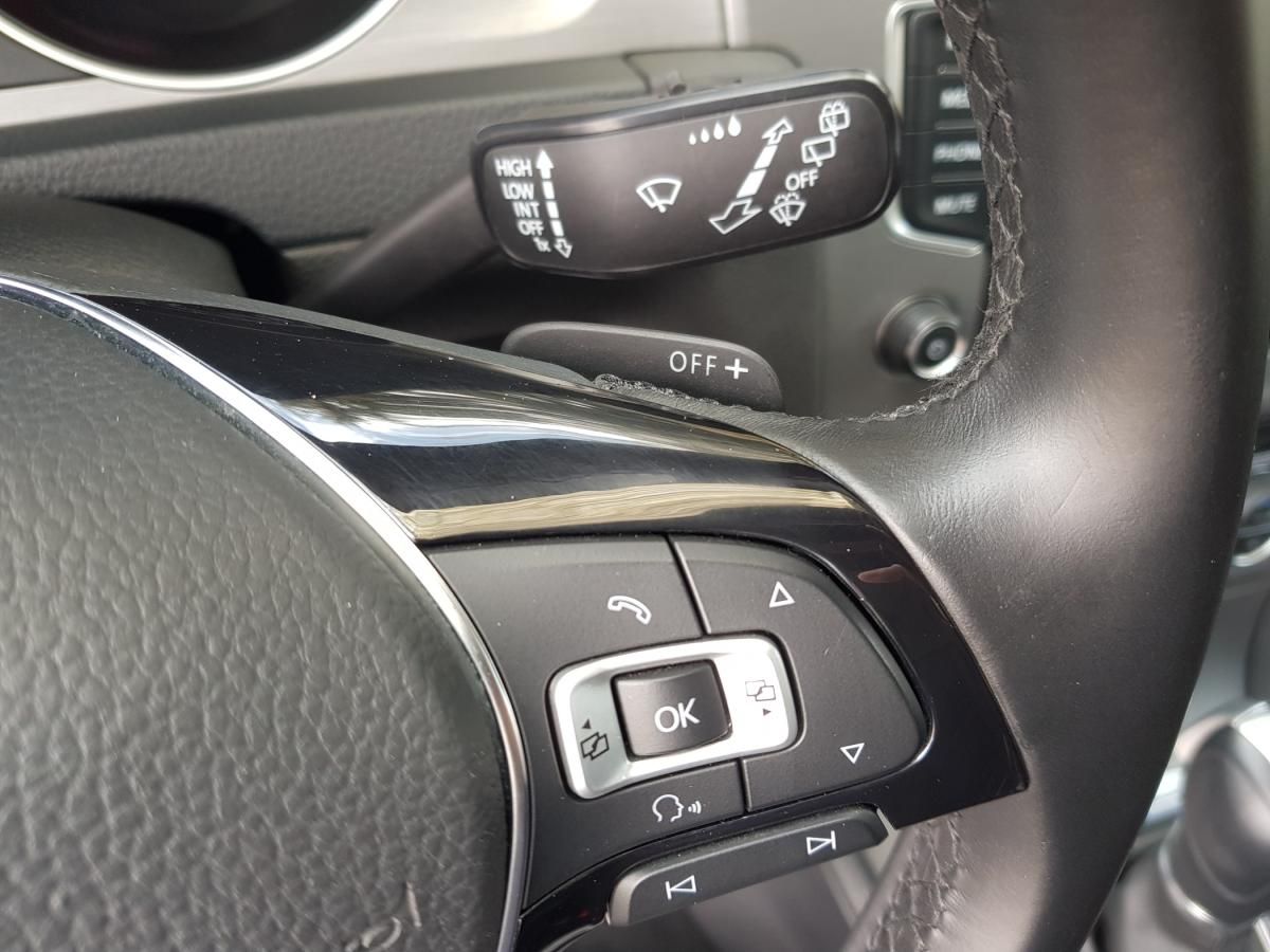 volkswagen-golf-variant-2014-diesel-1968cc
