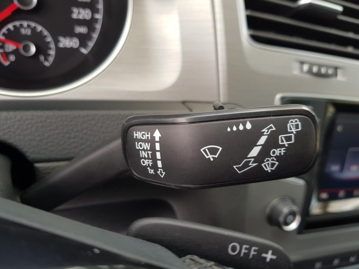 volkswagen-golf-variant-2014-diesel-1968cc
