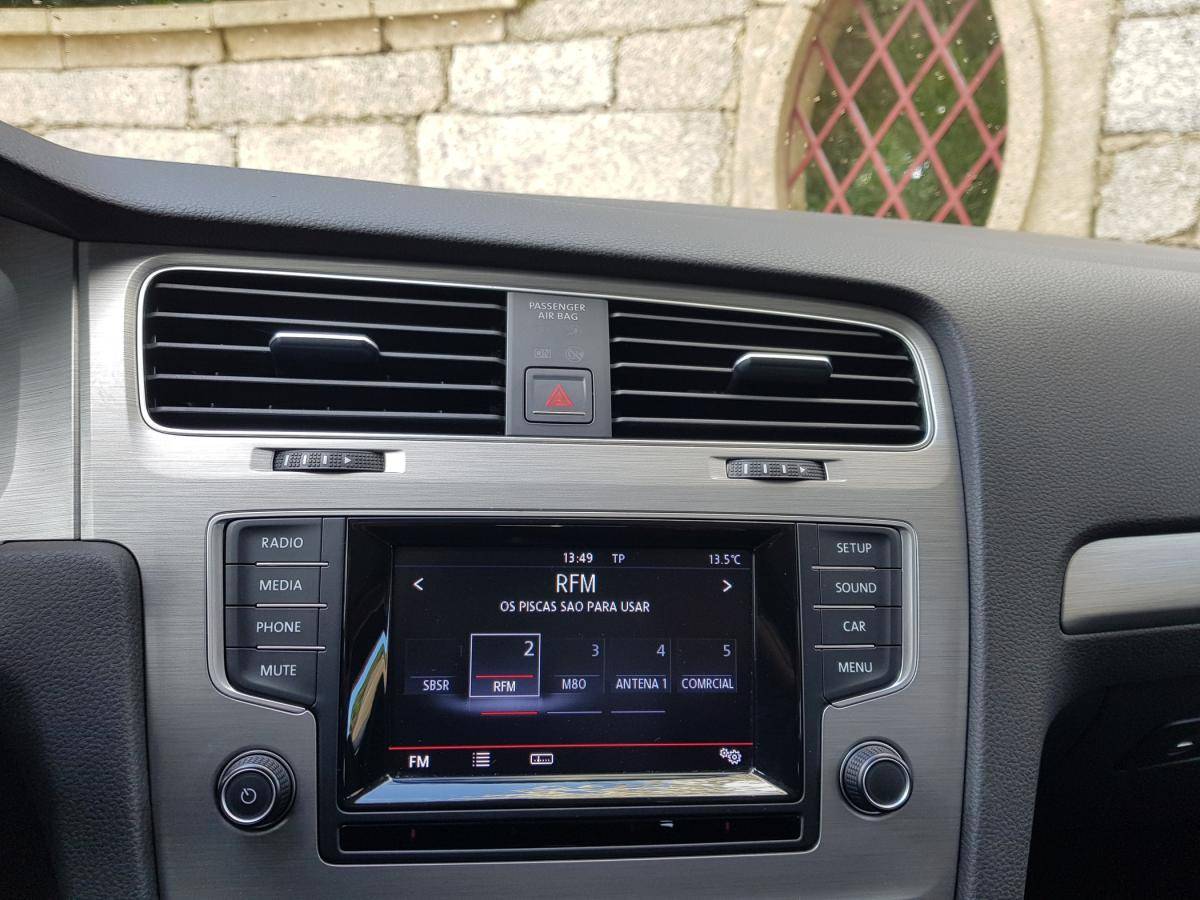 volkswagen-golf-variant-2014-diesel-1968cc