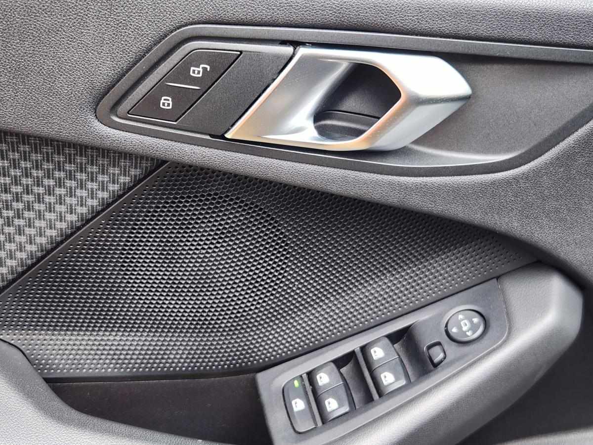 bmw-serie-1-2021-gasolina-1499cc