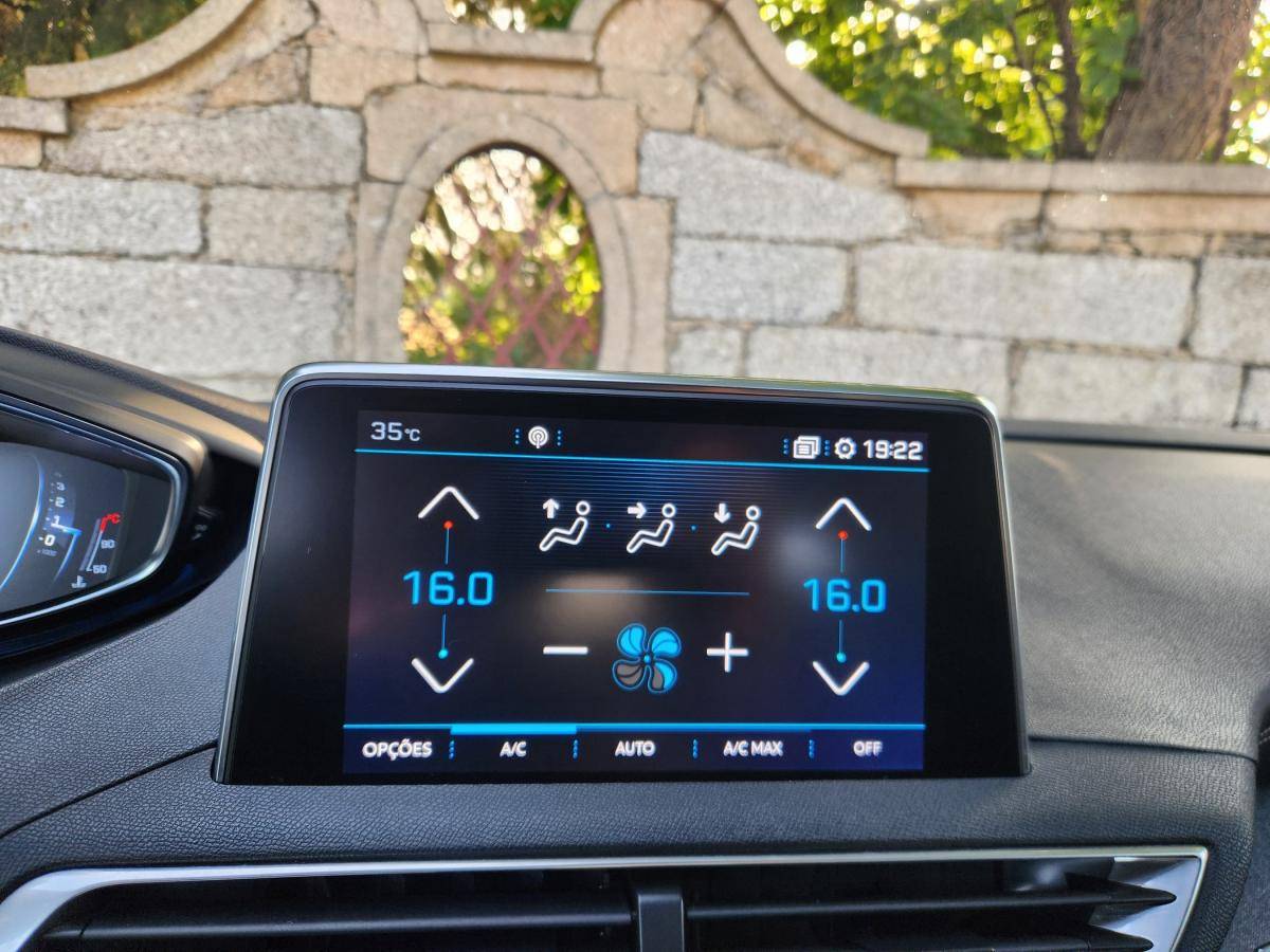 peugeot-3008-2019-diesel-1499cc