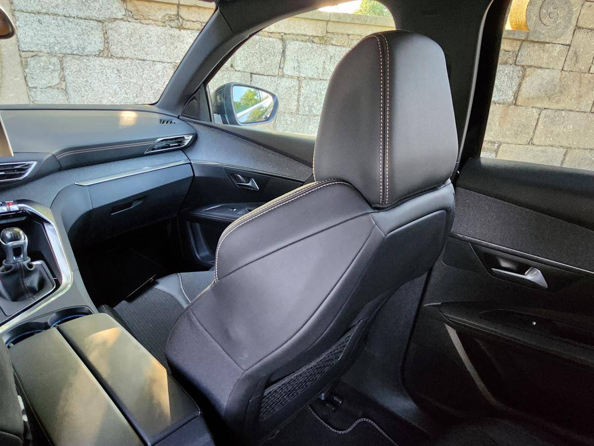 peugeot-3008-2019-diesel-1499cc
