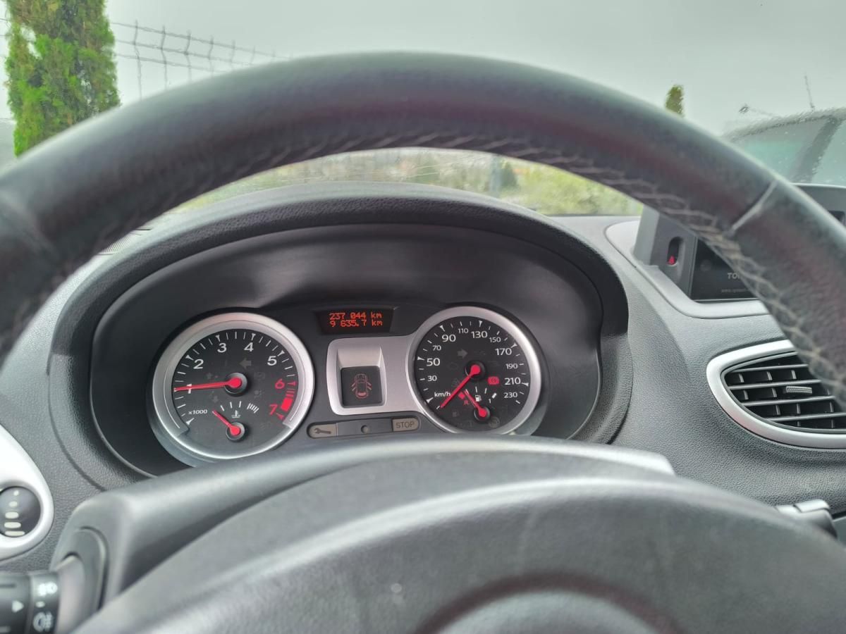 renault-clio-2010-gasolina-1149cc