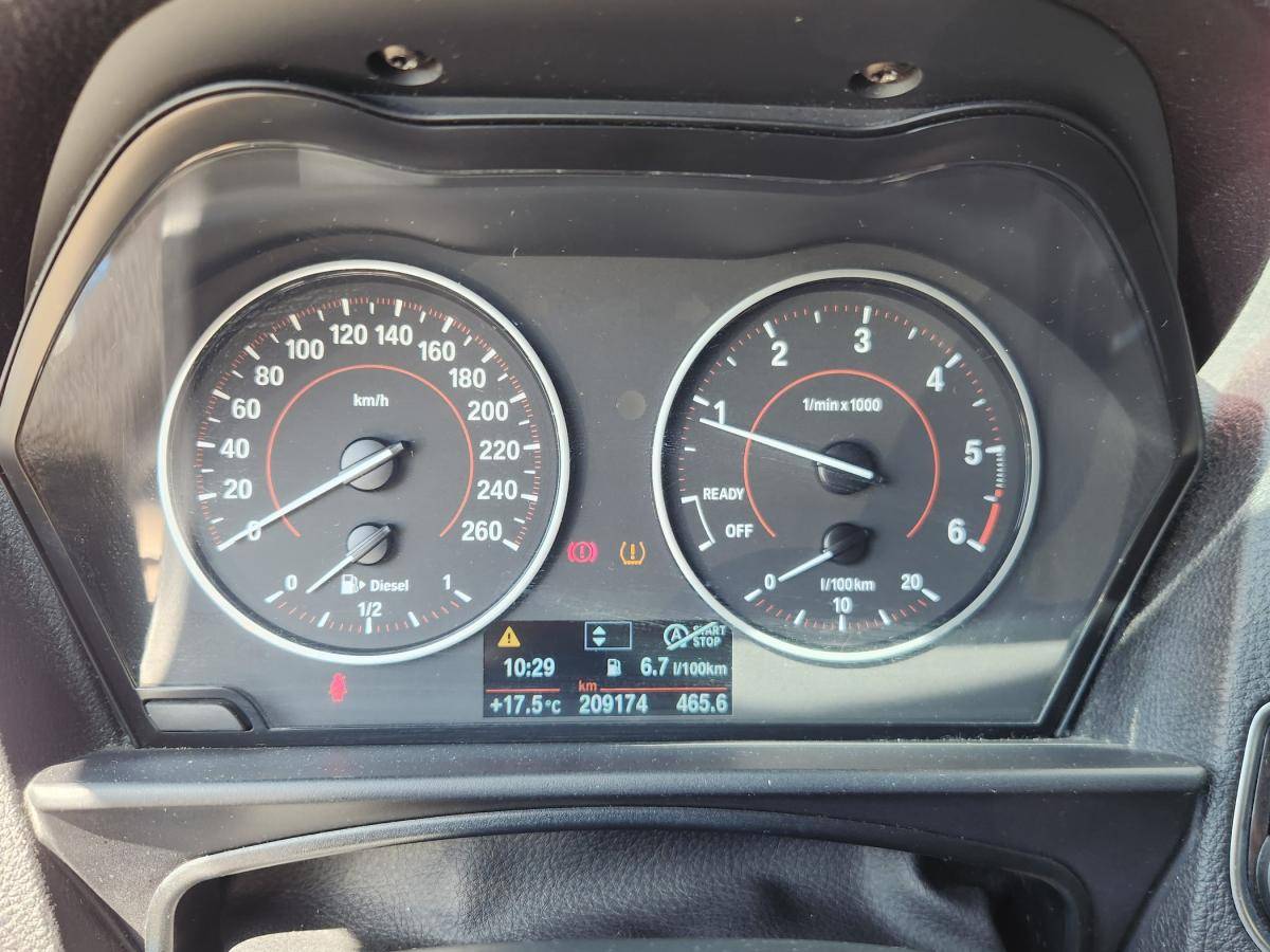 bmw-serie-1-118d-2015-diesel-1995cc