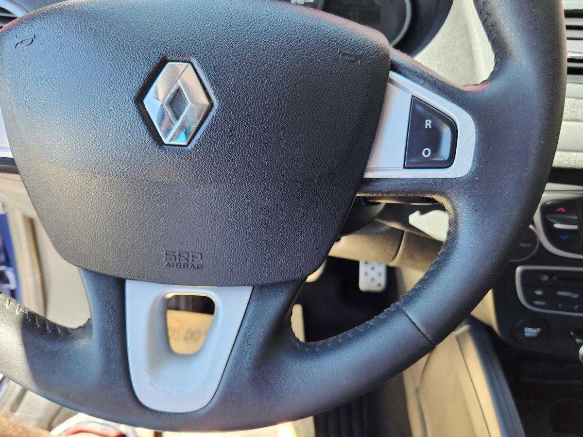 renault-megane-sport-tourer-2011-diesel-1461cc