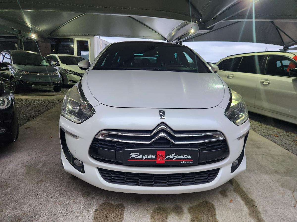 citroen-ds5-2013-diesel-1560cc