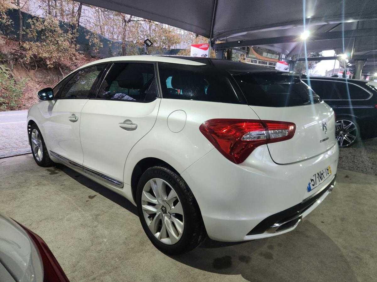 citroen-ds5-2013-diesel-1560cc