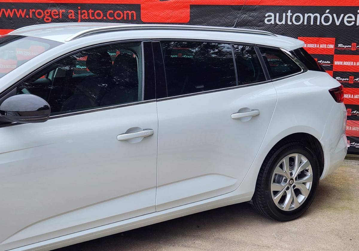 renault-megane-sport-tourer-2018-diesel-1461cc