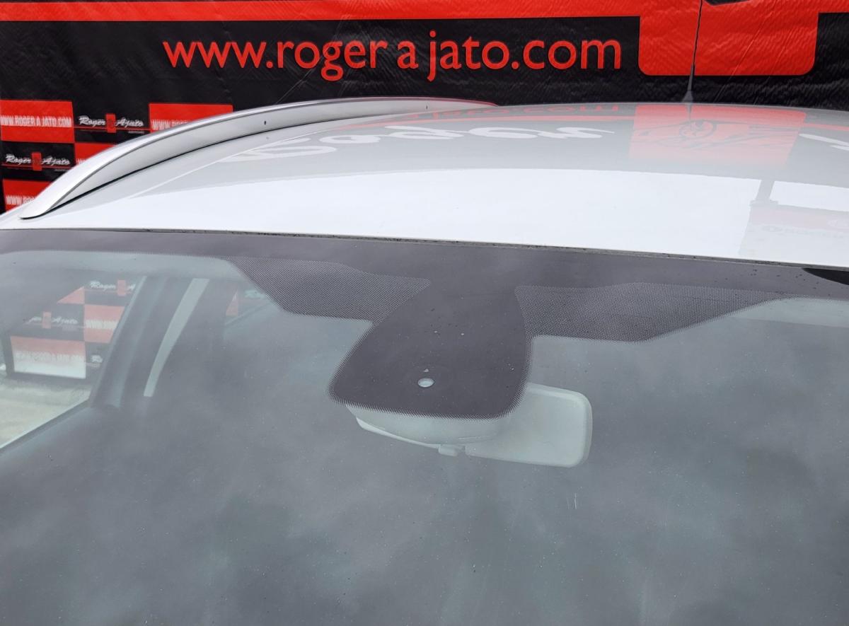 renault-megane-sport-tourer-2018-diesel-1461cc