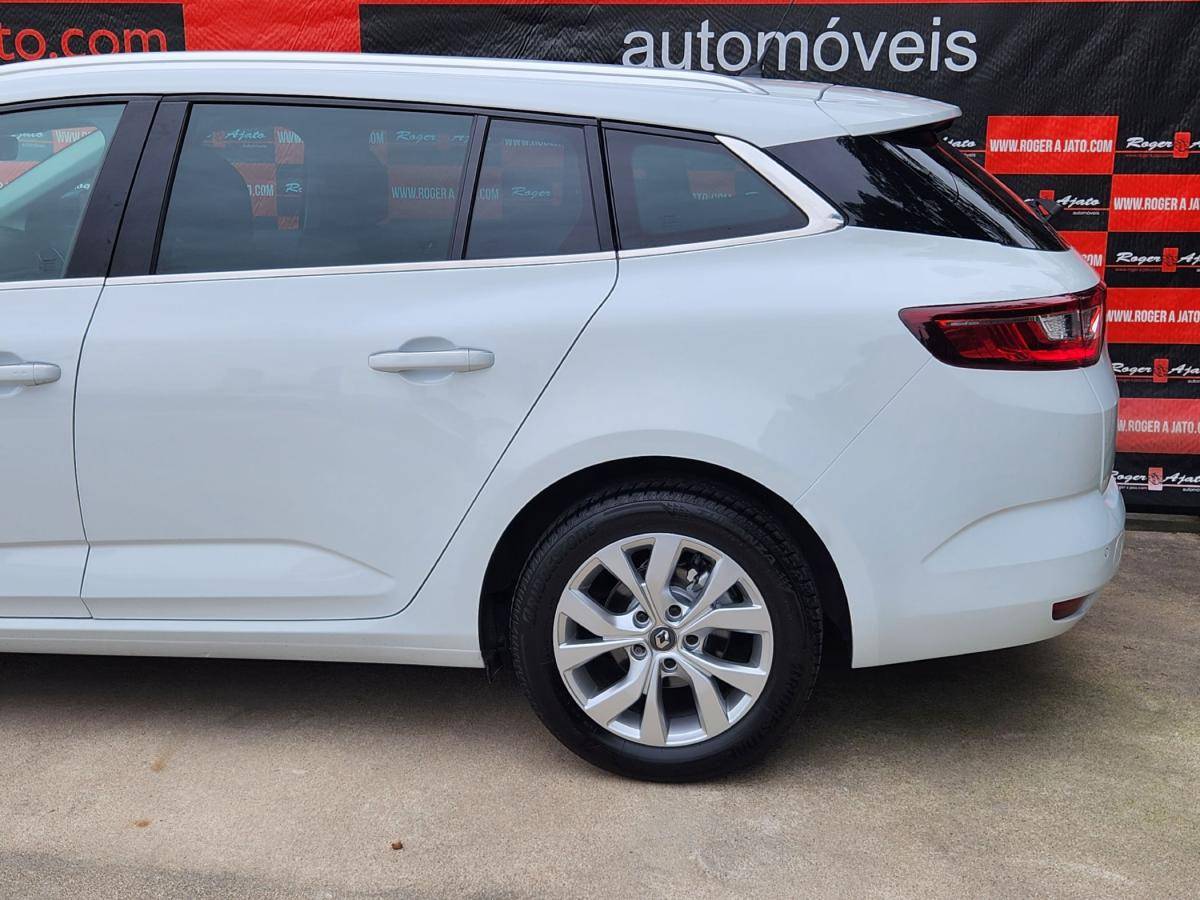 renault-megane-sport-tourer-2018-diesel-1461cc