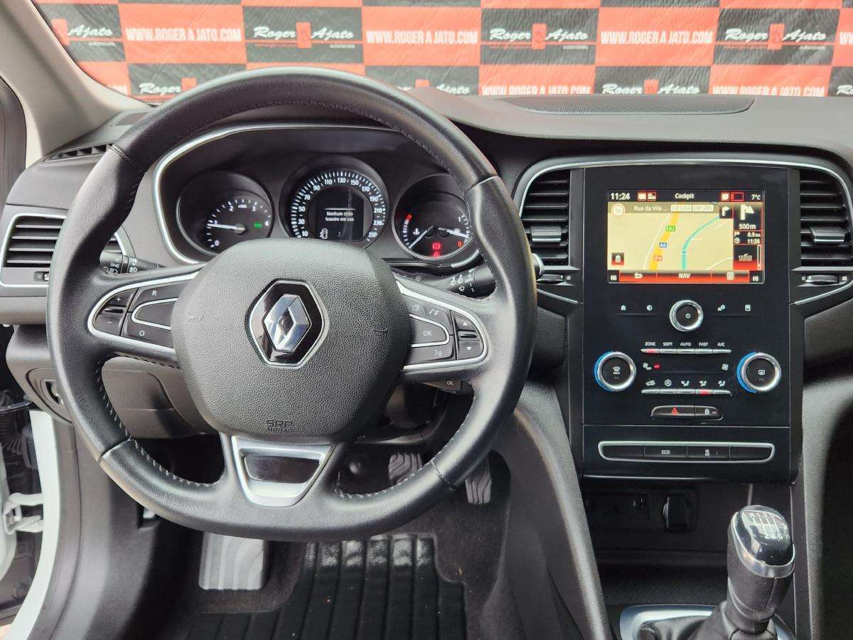renault-megane-sport-tourer-2018-diesel-1461cc