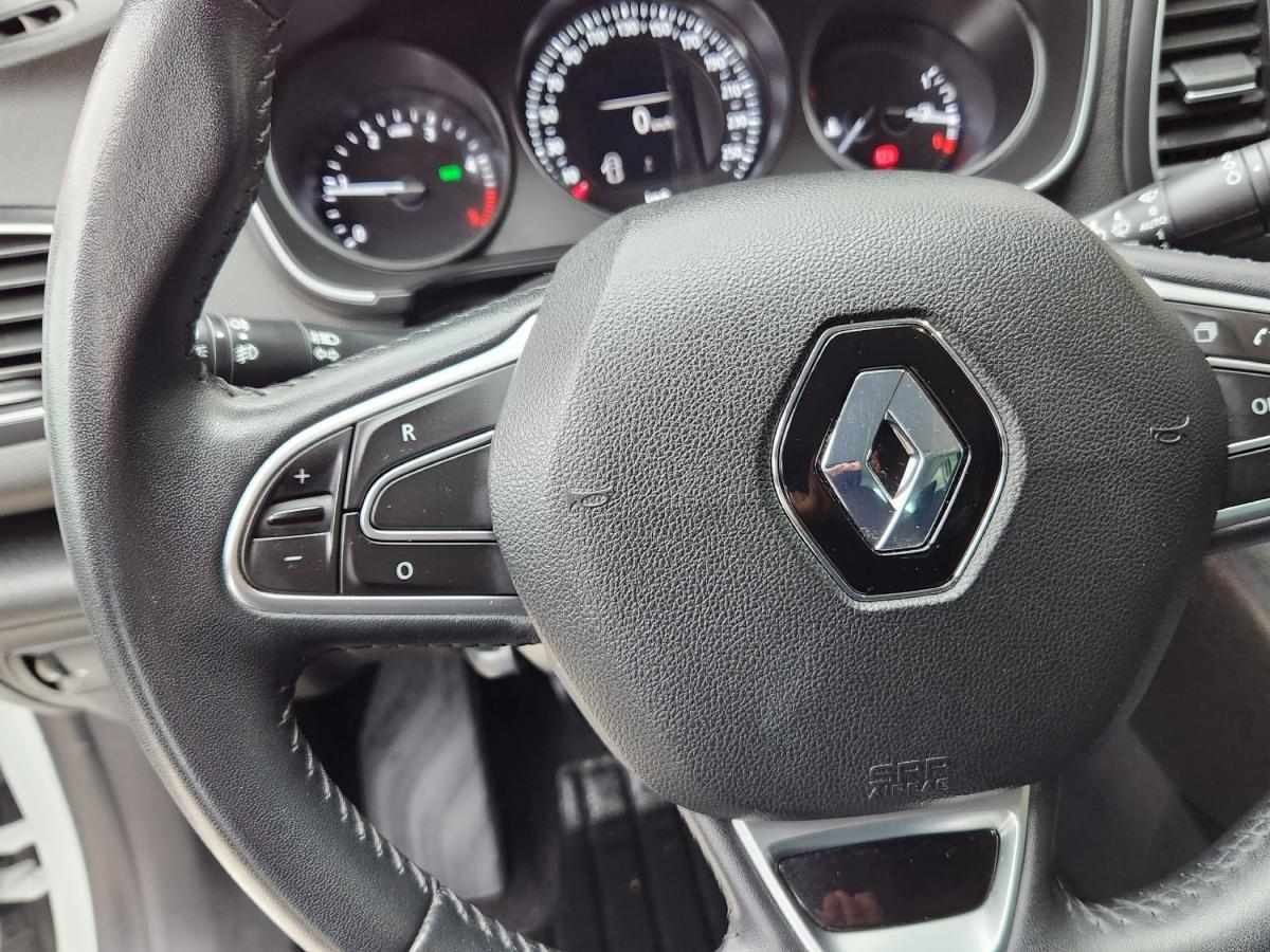 renault-megane-sport-tourer-2018-diesel-1461cc