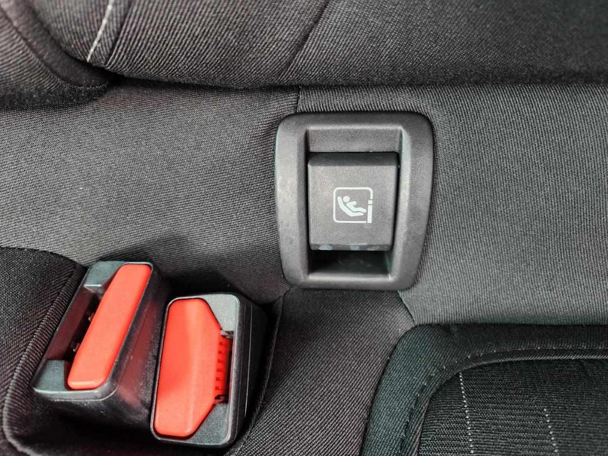 renault-megane-sport-tourer-2018-diesel-1461cc