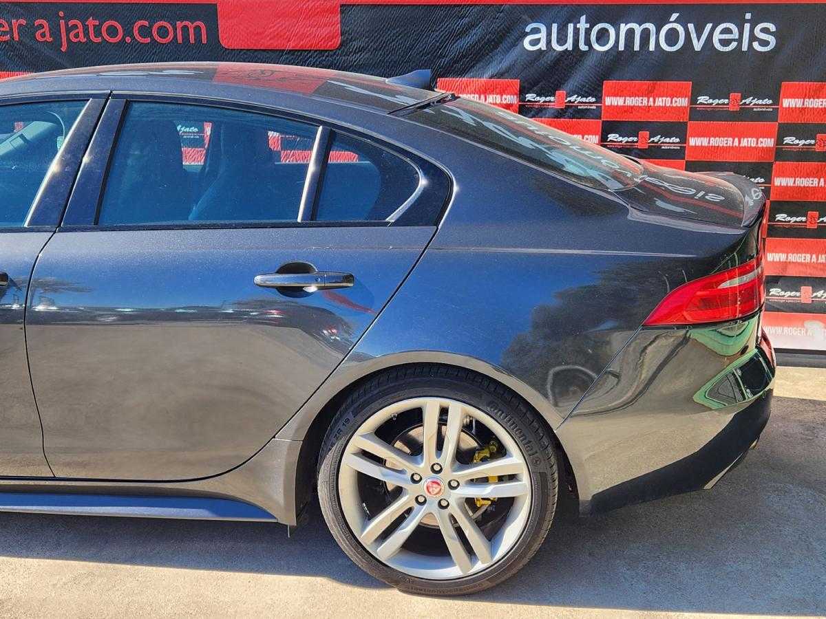 jaguar-xe-2015-diesel-1999cc